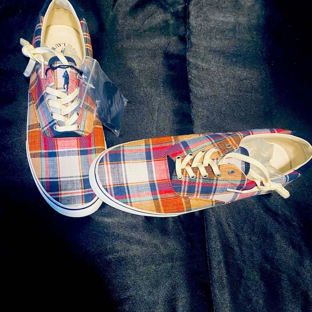 Men’s sneakers!
